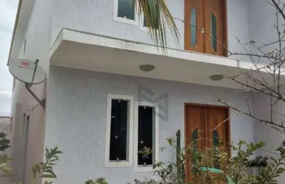 Casa com 2 dormitórios à venda, 90 m² por r$ 370.000 - estação - são pedro da aldeia/rj