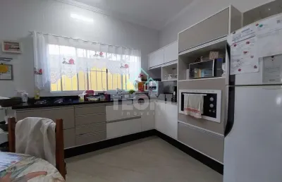 Casa com 3 dormitórios sendo 1 suíte à venda, 80 m² por r$ 650.000 - residencial portal da mantique