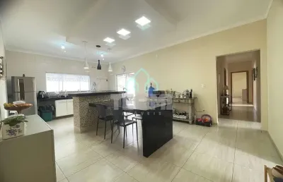 Casa com 4 dormitórios à venda, 200 m² por r$ 905.000,00 - condomínio portal dos ipês - taubaté/sp