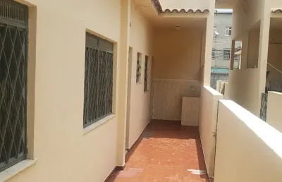 Casa de 1 quarto em conjunto residencial tranquilo em mesquita
