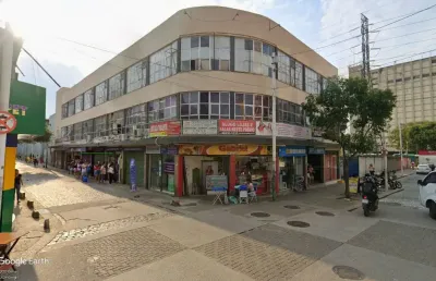 Sala comercial com 8 salas para alugar na Avenida Doutor Luiz Guimarães, 269, Centro, Nova Iguaçu