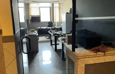 Sala comercial com 2 salas para alugar na Rua Otávio Tarquino, 84, Centro, Nova Iguaçu