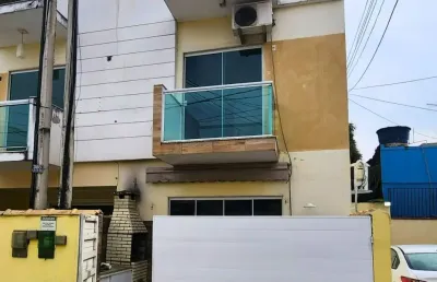 Casa top com energia solar instalada em condomínio fechado