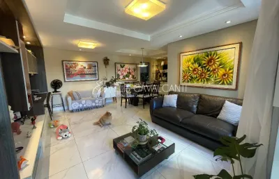 Vendo apartamento em setúbal, com três quartos, excelente localização.