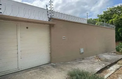 Casa com 2 quartos à venda no Centro, Aquiraz 