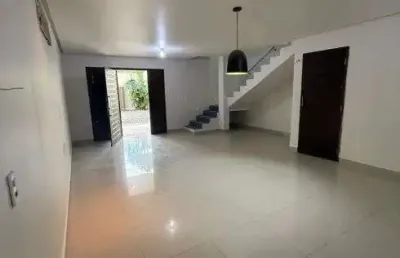 Casa com 2 quartos à venda na Rua Fernando Benevides, Cidade dos Funcionários, Fortaleza