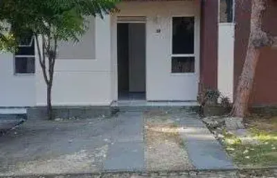 Casa em condomínio fechado com 2 quartos à venda na Avenida Palestina, Passaré, Fortaleza