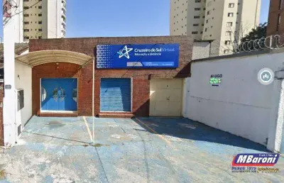 Excelente imóvel comercial com 350 m² de área construída com estacionamento