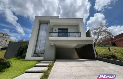 Casa em condomínio para venda com 3 quartos, sendo 1 suíte, 220m²
