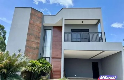 Casa em condomínio para venda com 3 quartos, sendo 1 suíte, 267m²