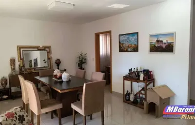 Apartamento 208m2.dois quarteirão do metro sta cruz .
