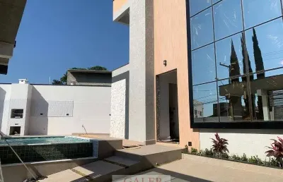 Lindíssimo sobrado, arquitetura super moderna - 03 suítes