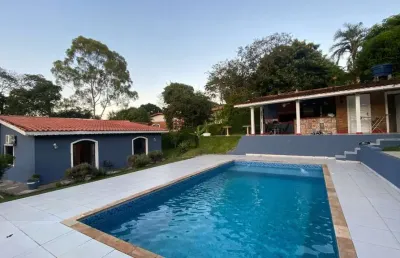 Casa totalmente térrea com 890m2 - vale das flores - atibaia-sp