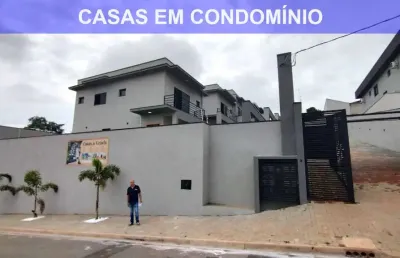 Amplo sobrado novo em condominio 3 suítes, bairro alto padrão
