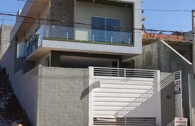Sobrado novo, recém construído, na cidade de bom jesus dos perdões!