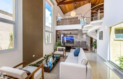 Casa térrea, 3 suítes ***aceita permuta***  ***até 50% do valor***  piscina, pomar em bairro de alto padrão em atibaia!