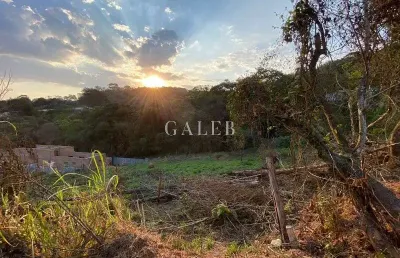 Terreno à venda com 414,95m² sendo 12m de frente, com vista incrível