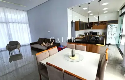 Casa em condomínio à venda em atibaia-sp: 3 quartos, 1 suíte, 2 salas, 4 vagas e 189m² no jardim shangri-lá!