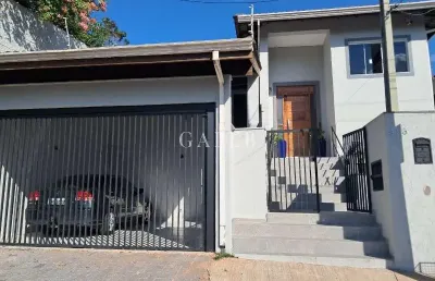 Espetacular casa à venda em atibaia-sp, no bairro retiro das fontes: 3 quartos, 1 suíte, 2 salas, 4 banheiros, 2 vagas, 280m²!