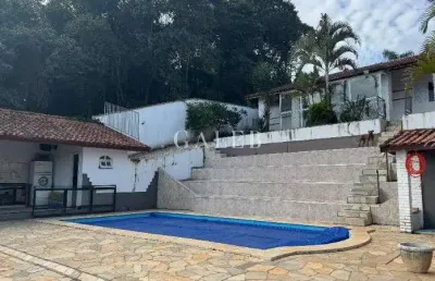 Chácara dentro da cidade à venda, com 1145m² de terreno
