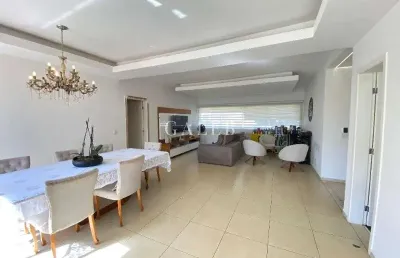 3 suítes, térrea, casa em condomínio, amplo quintal, 800 m2 de terreno