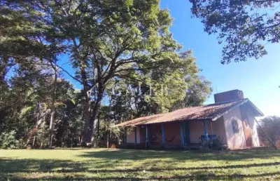 Chácara à venda  em atibaia-sp, jardim estância brasil: 3 quartos, 2 suítes, 2 salas, 2 banheiros, 8 vagas, 115m².