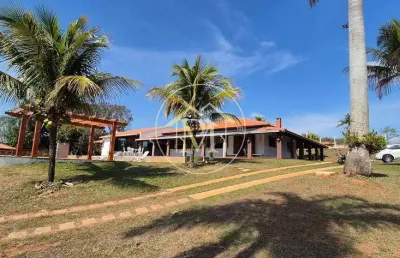 Chácara / sítio com 5 quartos à venda na Zona Rural, Quadra 