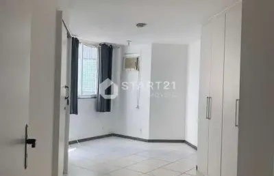 Apartamento dos sonhos a venda com 3 dormitórios sendo 2 suítes, 2 vagas de garagem no bairro aterr