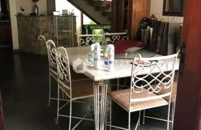 Excelente oportunidade: casa ampla com 4 quartos no jardim primavera, volta redonda, rj