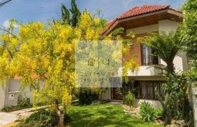 Casa alto padrão com um total de 500 m² no santa felicidade