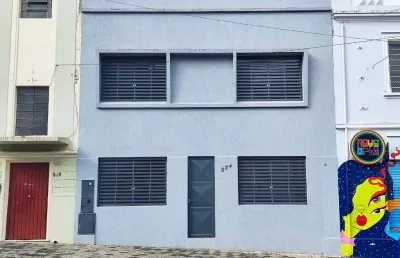 Casa comercial com 12 salas para alugar na Alameda Cabral, 334, Centro, Curitiba