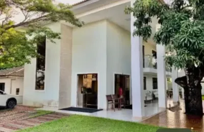 Excelente oportunidade -  casa 5/4 no condomínio maanain