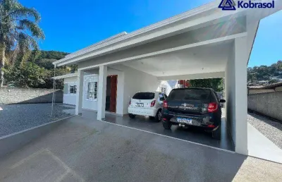Casa com 3 dormitórios à venda, 122 m² por r$ 890.000,00 - forquilhinha - são josé/sc