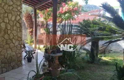Casa com 5 quartos à venda, 360 m² por r$ 1.000.000 - itaipu - niterói/rj