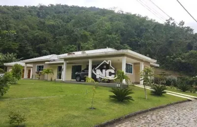 Casa com 3 quartos à venda, 743 m² por r$ 1.070.000 - ubatiba - maricá/rj