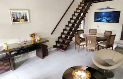 Casa com 3 quartos à venda, 360 m² por r$ 790 - itaipu - niterói/rj