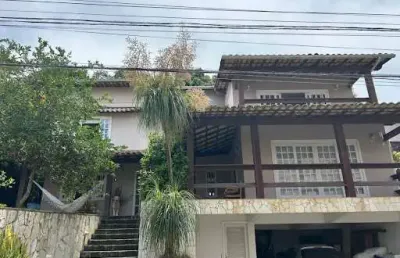 Casa com 4 quartos à venda, 400 m² por r$ 1.365.000 - sape - niterói/rj