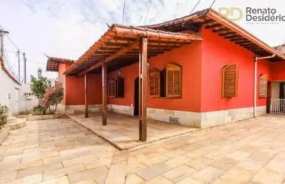 Casa estilo colonial com 4 quartos a venda no esplanada