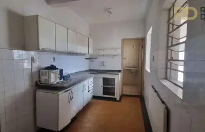 Terreno a venda no santa efigênia com casa e barrações para aluguel