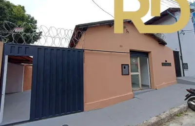Loja na rua mariano de abreu que também poder ser residencial