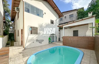 Casa com 3 quartos à venda na dária merize koerich, 166, centro, são josé por r$ 850.000