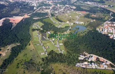 Terreno à venda na Avenida Um, Angola, Betim