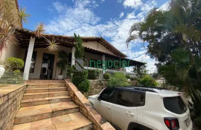Casa com 3 quartos para alugar na Rua Capela Nova, Centro, Betim