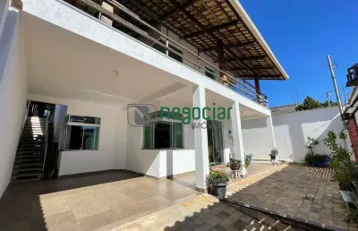 Casa com 3 quartos à venda na Rua Monsenhor Bacelar, Jardim Petrópolis, Betim