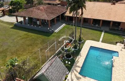 Chácara com 4 dormitórios (3 suítes) à venda, 2000 m² por r$ 1.795.000 - condomínio santa maria do laranjal - atibaia/sp