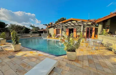 Chácara à venda em atibaia com 4 dormitórios (3 suítes), 1.997 m² por r$ 950.000 - atibaia/sp