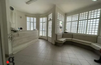 Casa para alugar na Rua Rosmaninho, Jardim Lucinda, São Paulo