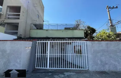 Casa com 2 quartos para alugar na Rua Hercília, 627, Vila Emil, Mesquita