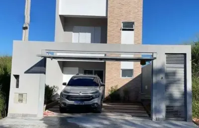 Casa com 3 quartos à venda no Centro, Araçariguama 