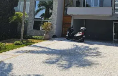Espetacular casa de 4 suites no lorian condominio fechado em osasco